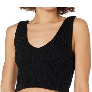 Elegant Black Ribbed Knit Crop Top NWT